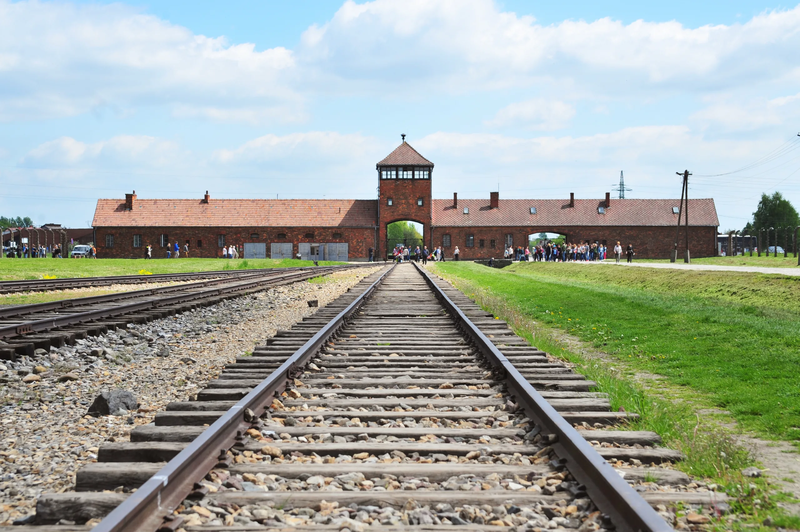 Auschwitz Exterior train tracks