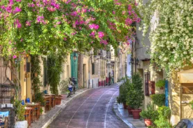 Historical neighbourhood of La Plaka